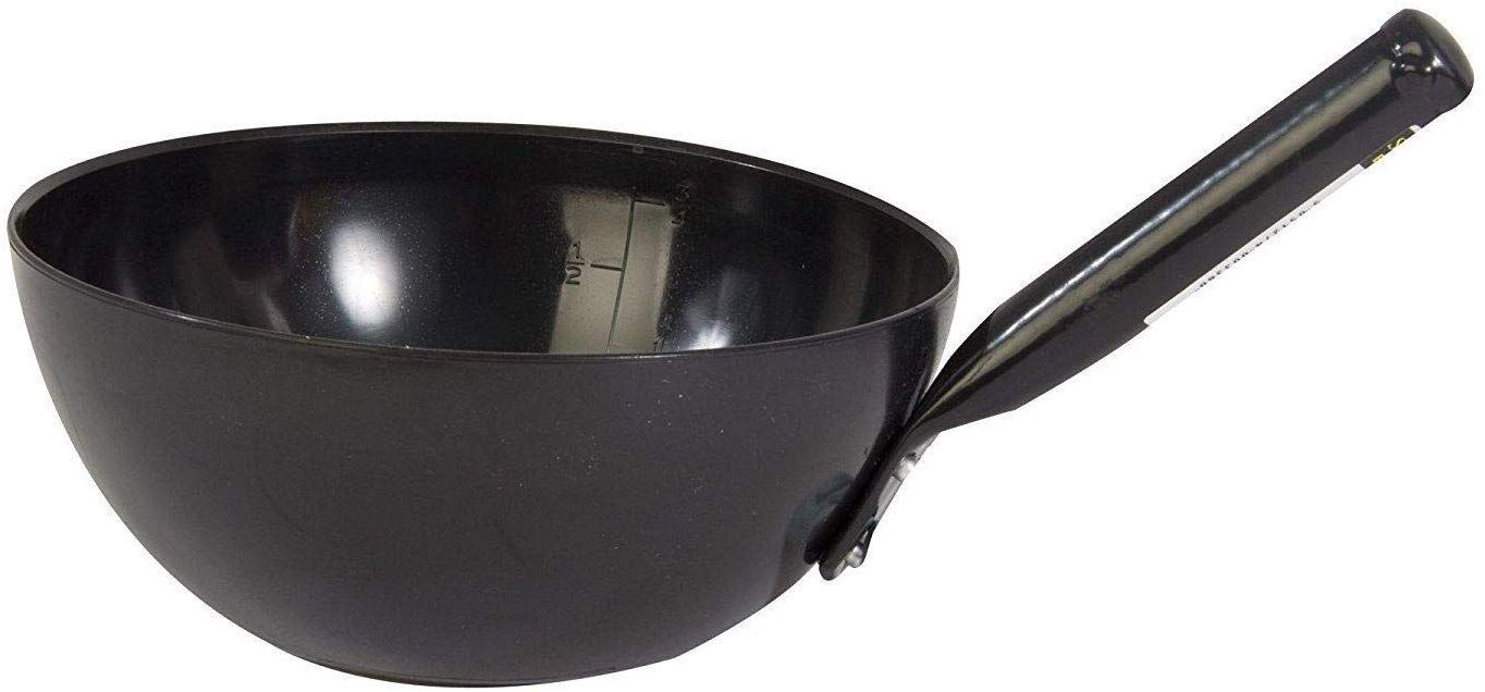 Turfmaster Stubbs Plastic Feed Scoop with Metal Handle - Black
