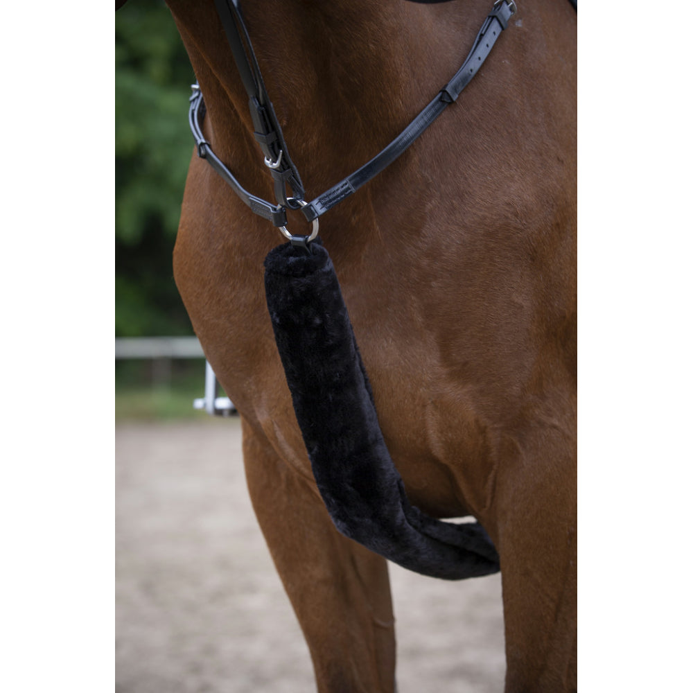 EQUITHEME BREASTPLATE FUR COVER